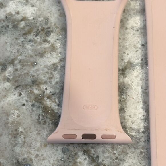 ✨ Pink Apple Watch Band - Rubber, Size Small/Medium,  Excellent condition - Picture 4 of 4
